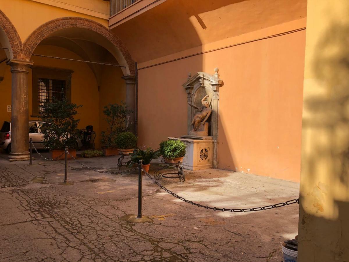Andrea Luxury Apartments Strada Maggiore Studio 1 Bologna Kültér fotó