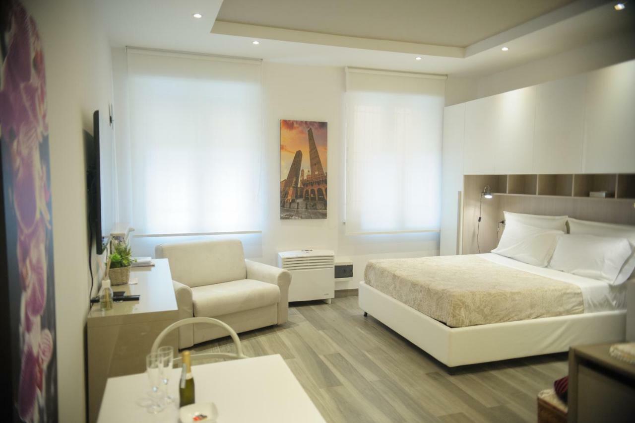 Andrea Luxury Apartments Strada Maggiore Studio 1 Bologna Kültér fotó