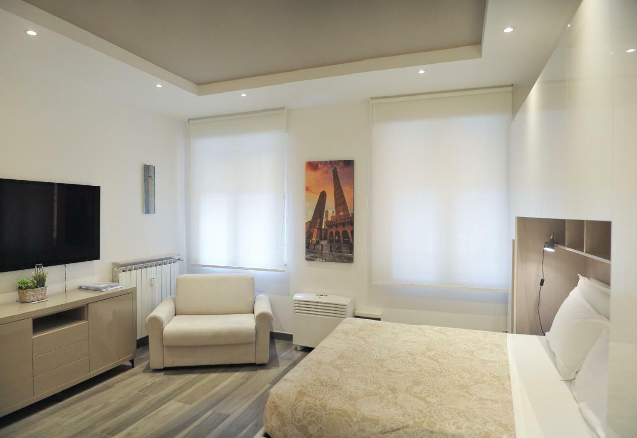 Andrea Luxury Apartments Strada Maggiore Studio 1 Bologna Kültér fotó