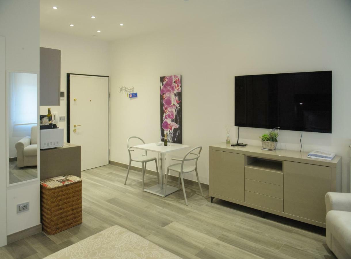Andrea Luxury Apartments Strada Maggiore Studio 1 Bologna Kültér fotó